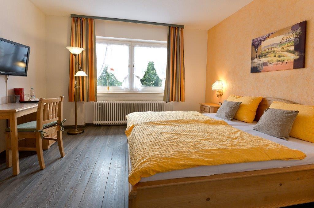 Отель Zur Hessischen Schweiz Doernhagen Экстерьер фото